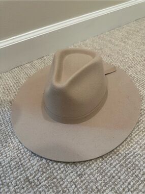 WYETH - Structured Wide-Brim Felt Hat in Light Taupe